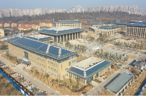 國內最大彩色發(fā)電瓦項目 5500平米